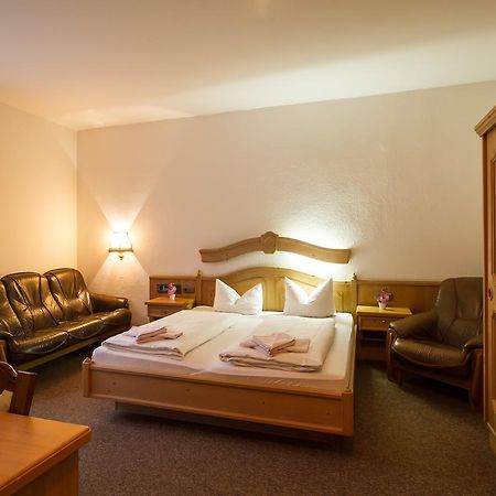 Hotel Groebern Am See Grobern エクステリア 写真